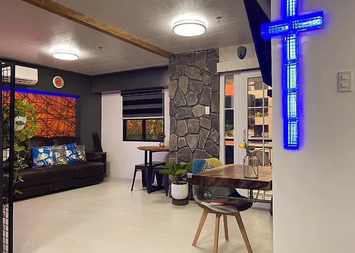 Clockworkorange Luxury Suites 4-Minutes Away To Airport